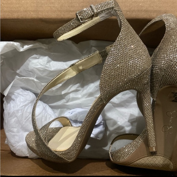Jessica Simpson Rayli 2 Sparkling Stilettos Heels Size 8 - Picture 9 of 11